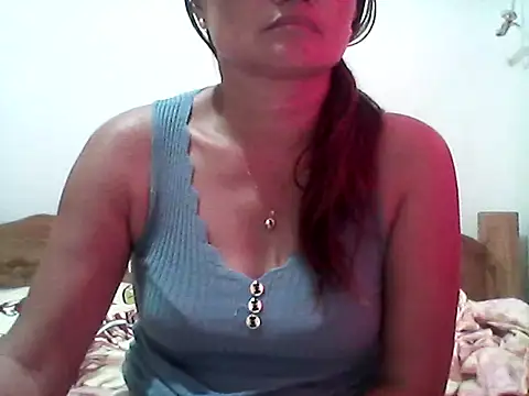 Snapshot of nathalie0045 chatting on 27, 9, 2025 nathalie0045 online show from 27, 9, 2025