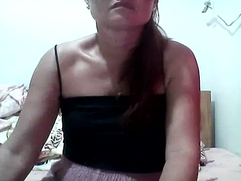 Snapshot of nathalie0045 chatting on 28, 9, 2025 nathalie0045 online show from 28, 9, 2025