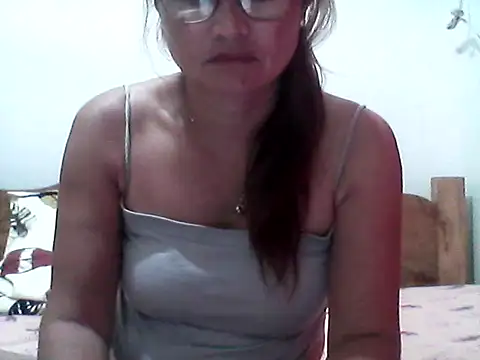 Snapshot of nathalie0045 chatting on 1, 10, 2025 nathalie0045 online show from 1, 10, 2025
