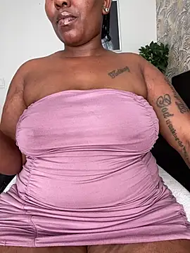 Snapshot of fatpussydallx chatting on 8, 6, 2026 fatpussydallx online show from 8, 6, 2026