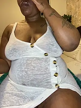 Snapshot of fatpussydallx chatting on 19, 6, 2026 fatpussydallx online show from 19, 6, 2026