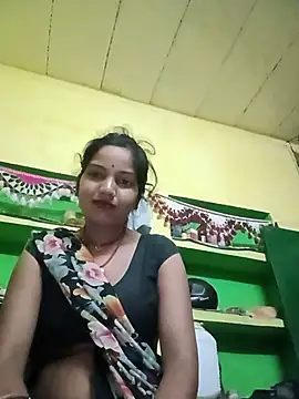 Snapshot of Seema_guptaji chatting on 5, 7, 2026 Seema guptaji online show from 5, 7, 2026