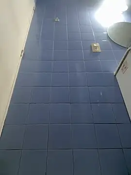 Snapshot of 9999Alez chatting on 28, 11, 2025 9999Alez online show from 28, 11, 2025