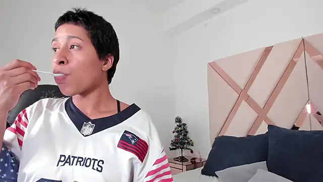 cloemorwen online show from 17, 12, 2025