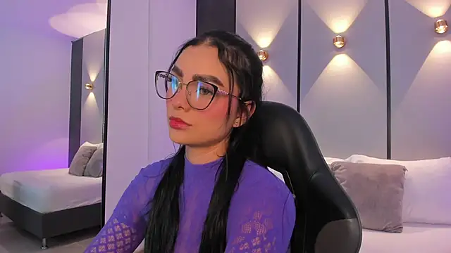 emily tolson online show from 17, 4, 2026