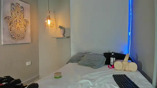 Mia Duarte1 online show from 30, 6, 2026