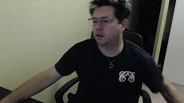 blueandwhite1 online show from 2, 1, 2025