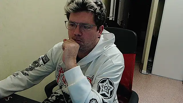 blueandwhite1 online show from 3, 1, 2025