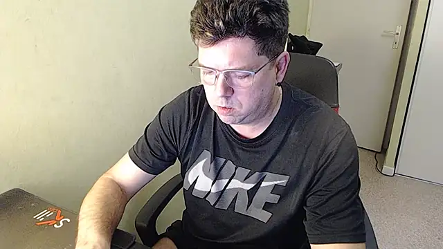 blueandwhite1 online show from 1, 2, 2025