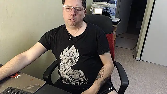 blueandwhite1 online show from 8, 2, 2025