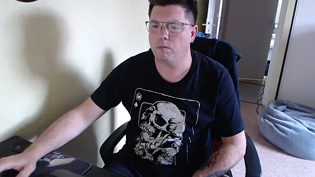 blueandwhite1 online show from 11, 3, 2025