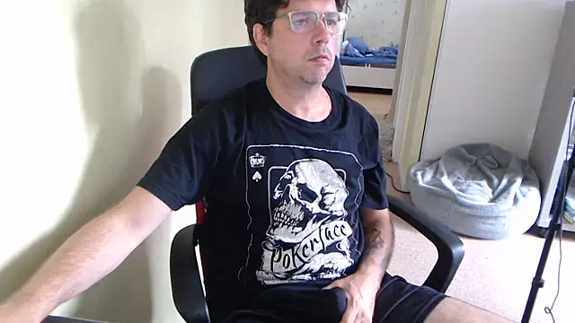 Snapshot of blueandwhite1 chatting on 30, 7, 2026 blueandwhite1 online show from 30, 7, 2026