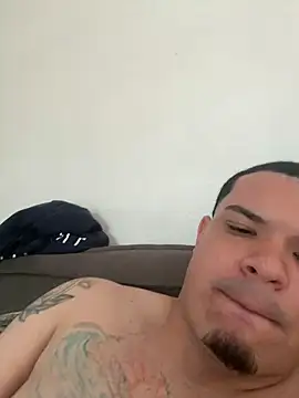 YadielPublic online show from 14, 2, 2026