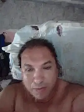 Snapshot of Hichemouer chatting on 14, 9, 2025 Hichemouer online show from 14, 9, 2025