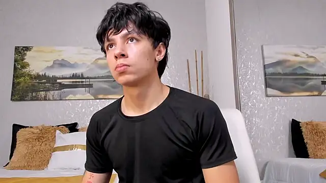 Snapshot of Tyler_durten chatting on 19, 11, 2025 Tyler durten online show from 19, 11, 2025