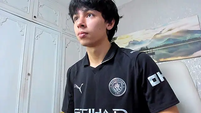 Snapshot of Tyler_durten chatting on 2, 12, 2025 Tyler durten online show from 2, 12, 2025