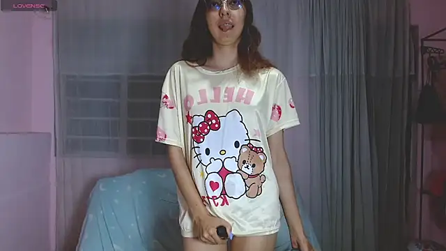 AnnieSparkle online show from 4, 6, 2026