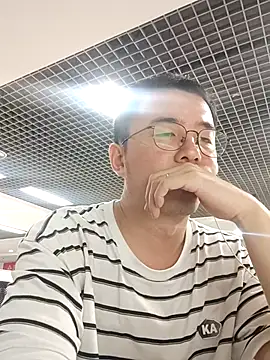 Snapshot of nnnnnan9527 chatting on 9, 9, 2025 nnnnnan9527 online show from 9, 9, 2025