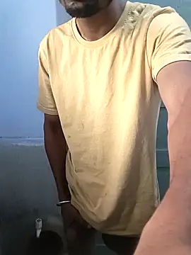 Snapshot of Mr_xxx007@xh chatting on 3, 11, 2025 Mr xxx007xh online show from 3, 11, 2025