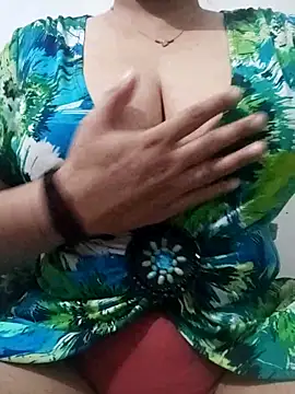 Snapshot of priya_hot_69 chatting on 28, 9, 2025 priya hot 69 online show from 28, 9, 2025