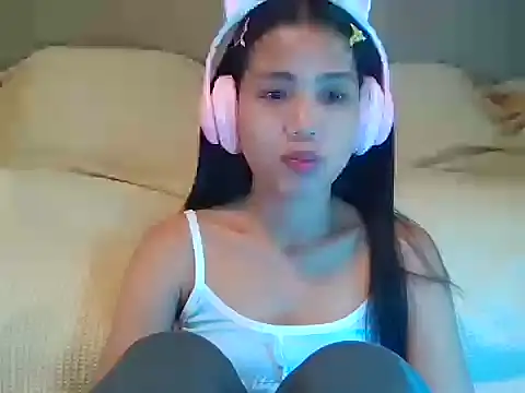 Snapshot of AnnewithanE chatting on 17, 9, 2025 AnnewithanE online show from 17, 9, 2025