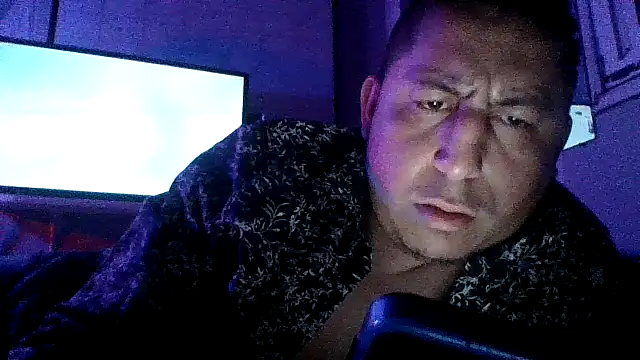 Snapshot of B3toBaby chatting on 29, 5, 2026 B3toBaby online show from 29, 5, 2026