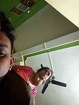 Nihaal17 online show from 4, 10, 2025