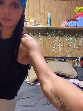 Snapshot of Kacinichole chatting on 3, 10, 2025 Kacinichole online show from 3, 10, 2025