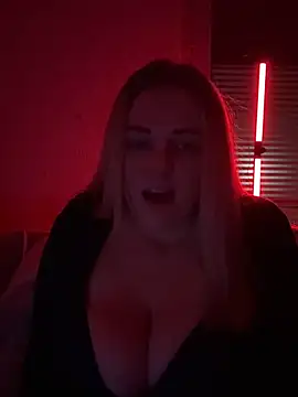 ItsLxsa online show from 11, 4, 2026