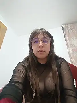 Snapshot of AlessandraPazzi chatting on 5, 6, 2026 AlessandraPazzi online show from 5, 6, 2026
