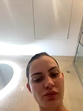 Snapshot of prettylittlefooxy chatting on 17, 11, 2025 prettylittlefooxy online show from 17, 11, 2025