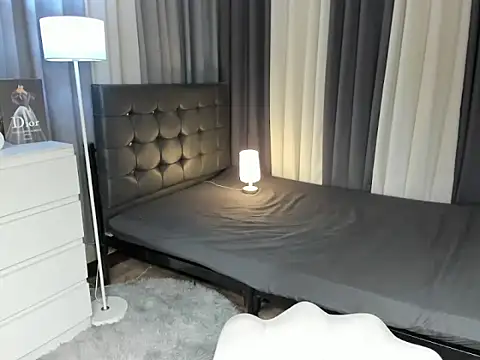 Snapshot of Blaire_Samantha chatting on 11, 11, 2025 Blaire Samantha online show from 11, 11, 2025