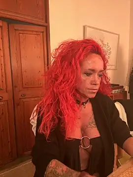 Hotmilfhamburg1 online show from 18, 11, 2025