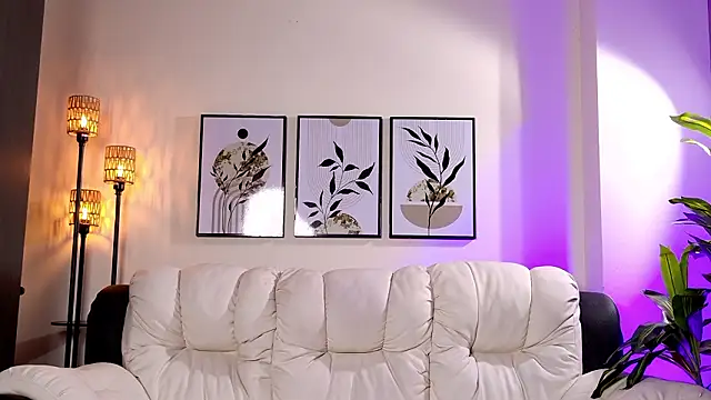 Violeta Foxz online show from 6, 3, 2026