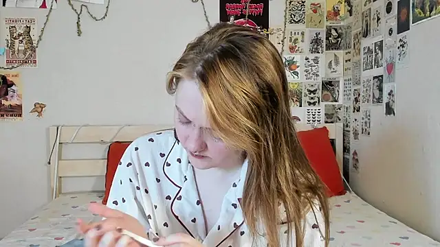 WonderConnie1 online show from 13, 6, 2026