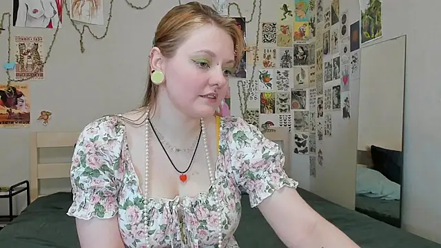 WonderConnie1 online show from 30, 6, 2026