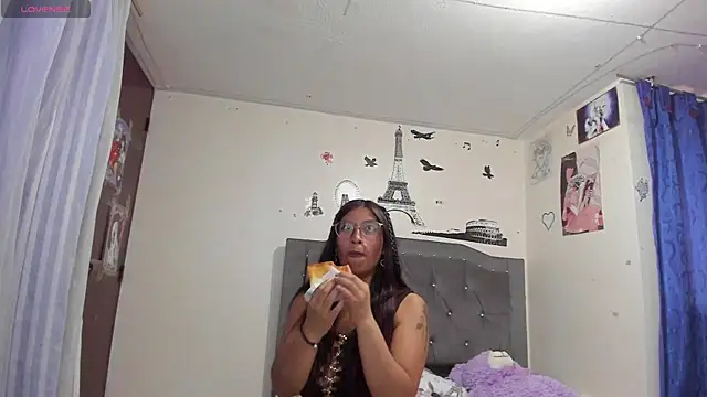 Snapshot of Megan_Darcy chatting on 23, 4, 2026 Megan Darcy online show from 23, 4, 2026