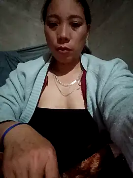 Snapshot of Phuong_xxx chatting on 14, 12, 2025 Phuong xxx online show from 14, 12, 2025