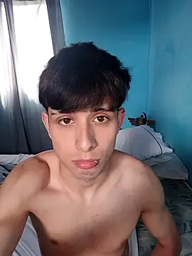 Snapshot of matiatr1112 chatting on 4, 11, 2025 matiatr1112 online show from 4, 11, 2025