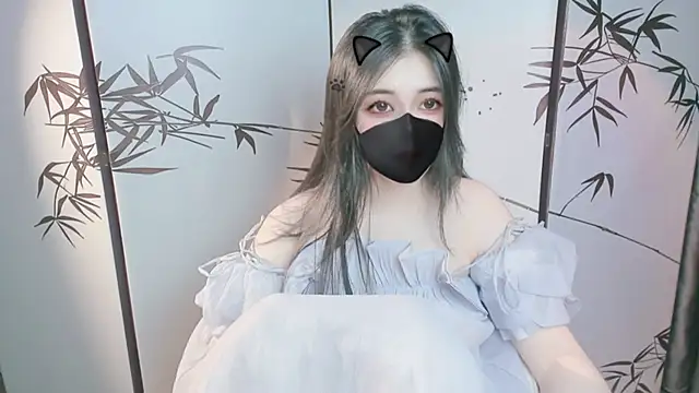 Snapshot of Sparkly_Candy chatting on 8, 11, 2025 Sparkly Candy online show from 8, 11, 2025