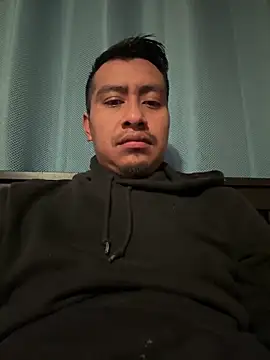 Snapshot of juniorl1 chatting on 16, 12, 2025 juniorl1 online show from 16, 12, 2025