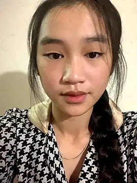 Snapshot of -Lie-06 chatting on 19, 9, 2025 -Lie-06 online show from 19, 9, 2025