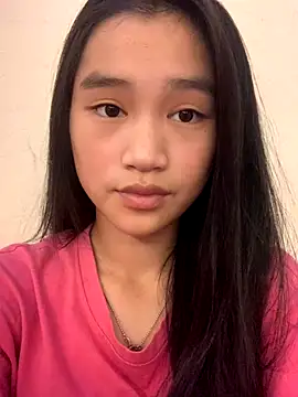 Snapshot of -Lie-06 chatting on 21, 9, 2025 -Lie-06 online show from 21, 9, 2025