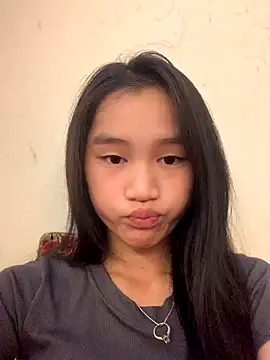 Snapshot of -Lie-06 chatting on 25, 9, 2025 -Lie-06 online show from 25, 9, 2025