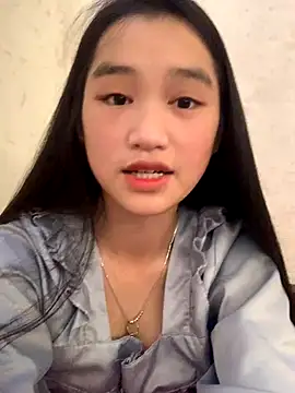 Snapshot of -Lie-06 chatting on 5, 10, 2025 -Lie-06 online show from 5, 10, 2025