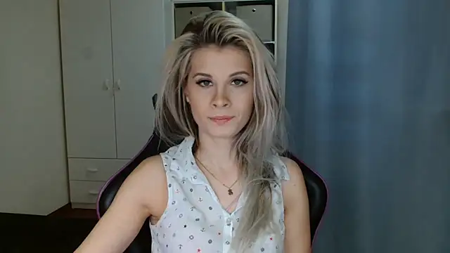 KristineGlow online show from 11, 3, 2026