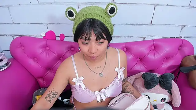 SafiroAgataaa online show from 8, 11, 2025