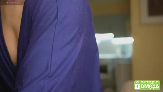 KateCarrey online show from 11, 11, 2025