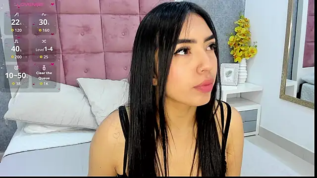 Snapshot of missconnor chatting on 18, 9, 2025 missconnor online show from 18, 9, 2025
