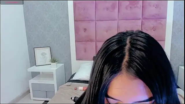 Snapshot of missconnor chatting on 6, 10, 2025 missconnor online show from 6, 10, 2025